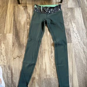 Reversible lulu leggings